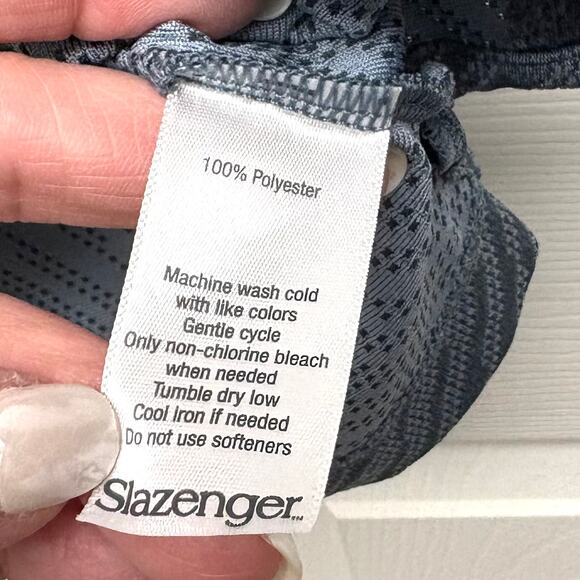 Slazenger Sleeveless Golf Shirt, Blue Gray Quick Dry, Split Neck, Women’s Size S - Picture 4 of 4